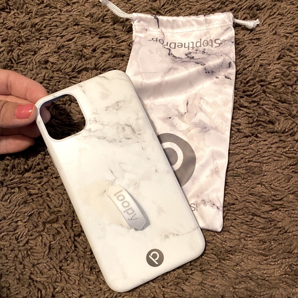 Iphone 11 pro max marbel loopy case